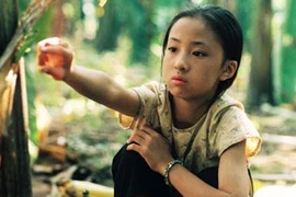 Đang thi giải nhà, thắng giải quốc tế