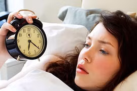 Chống mất ngủ kiểu… phản tác dụng