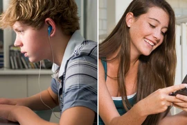 Nắm chuôi “những con dao hai lưỡi”