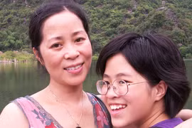 Nhà thơ Trang Thanh: “Hạ cánh” là để bay lên!