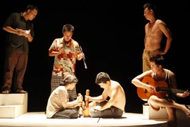 Đạo diễn, NSƯT Anh Tú: Khổ vì cảnh