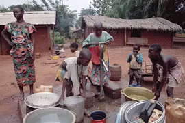 Đắp xây nền móng hòa bình