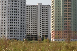 Càng với, càng cao