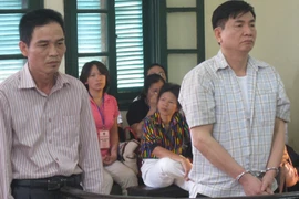 Giá đắt vì “ăn đất”