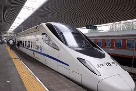 Toàn bộ tàu cao tốc Trung Quốc thực hiện giảm tốc 