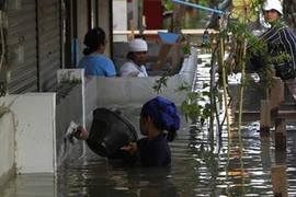 Cứu Bangkok khỏi “hồng thủy”