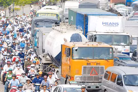 10 năm loay hoay “lệch giờ”