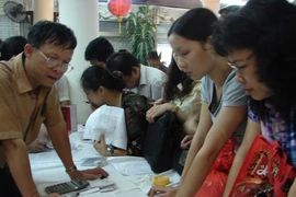 Không thể “chiều theo” các trường