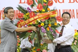 Xây dựng ngành khoa học chính trị trên nền tảng vẻ vang của dân tộc