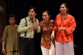 Toát mồ hôi vì “cảnh nóng”