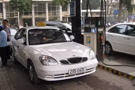 Chiết khấu thấp, gian lận xăng dầu tăng