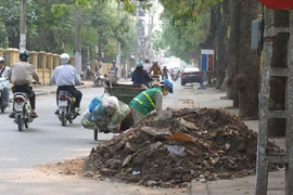 Quản lý phế thải xây dựng: “Cha chung không ai khóc”