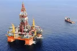 Trung Quốc dịch chuyển giàn khoan Hải Dương 981