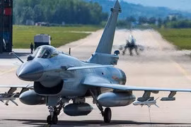J-10, tiêm kích chủ lực mở ra kỷ nguyên mới cho không quân Trung Quốc