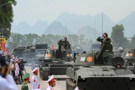 Pháo tự hành mạnh nhất của QĐND Việt Nam tham gia A80