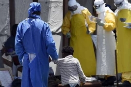 Hàng ngàn trẻ em mồ côi trong đại dịch Ebola bị ruồng bỏ