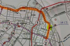 Ga tàu điện ngầm C9 ở hồ Hoàn Kiếm: Nên tịnh tiến về phía lòng đường Đinh Tiên Hoàng