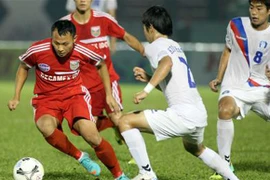 Không biết chắt chiu cơ hội, Bình Dương bại trận trước SV Hàn Quốc