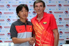 Chủ thử nghiệm lối chơi, khách kiểm tra nhân sự