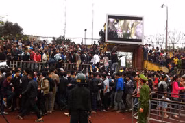 Điểm nóng cuối tuần: Sân Vinh tăng an ninh, tăng cả giá vé