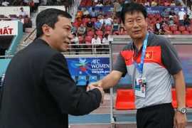 Tuyển nữ mất vé dự World Cup, HLV Trần Vân Phát khó lòng tại vị