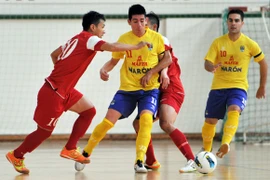 Thắng nghẹt thở đối thủ mạnh, Tuyển Futsal VN vô địch giải Tứ hùng tại Naron