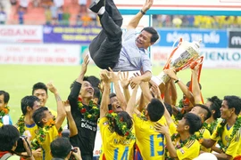 Đồng Tháp trở lại V-League sau 2 năm vắng bóng