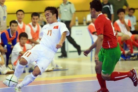 Hạ đẹp Indonesia, Tuyển Futsal VN giành HCĐ giải Đông Nam Á 2013