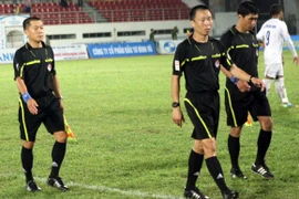 Trọng tài Trần Trung Hiếu đối mặt với án treo còi đến hết giải
