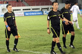 Trọng tài Trần Trung Hiếu đối mặt với án treo còi đến hết giải