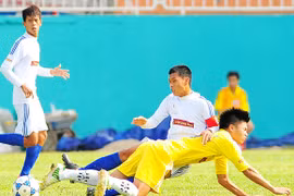 Hạ đo ván SLNA sau loạt “đấu súng”, K.Khánh Hòa đăng quang vô địch