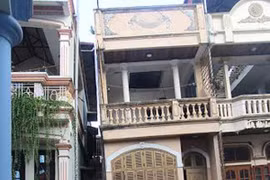 Thành phố yêu cầu xử lý nhanh ngôi nhà lún, nghiêng ở quận Đống Đa