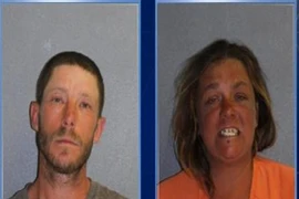 Bị bắt vì "mây mưa" ngay trên bãi biển