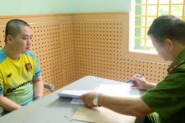 Lấy 'nick' facebook rồi đi lừa đảo, chiếm đoạt tiền của nhiều người trên cả nước 