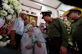 Trao bằng Tổ quốc ghi công cho 3 cán bộ chiến sỹ hy sinh tại đèo Bảo Lộc