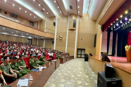 Tạo sự chuyển biến mạnh mẽ về nhận thức của người dân về Luật quản lý sử dụng vũ khí, vật liệu nổ, pháo