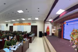 Công an quận Đống Đa tổng kiểm tra rà soát về nhân khẩu tạm trú