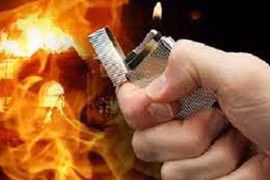 Nam nhân viên điều dưỡng bệnh viện Bãi Cháy tự thiêu trước cửa nhà bạn gái 