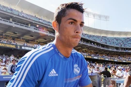 Ronaldo hẹn ngày trở lại M.U