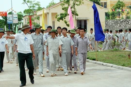 Gian nan vượt vòng xoáy tội lỗi