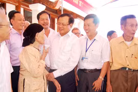 Bí thư Thành ủy Hà Nội thăm cơ sở cách mạng xã Võng La