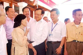 Bí thư Thành ủy Hà Nội thăm cơ sở cách mạng xã Võng La