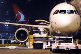 Máy bay Thổ Nhĩ Kỳ tới Đức bị đe dọa đánh bom