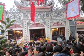 Đi lễ, không còn lo mất của