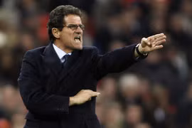 Nhà giàu PSG méo mặt