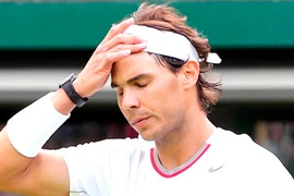 Ác mộng mặt sân... "ma ám"