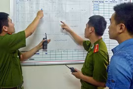 Người “bám trụ” ở vũ trường, quán bar