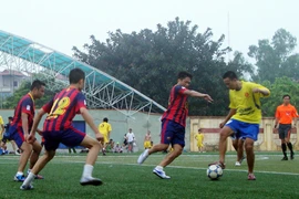 Hấp dẫn Giải bóng đá Công đoàn CATP Hà Nội 2013