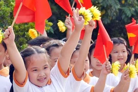 Hãy đồng hành cùng thế hệ trẻ 