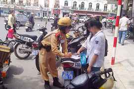 Giáo dục, nhắc nhở là chính